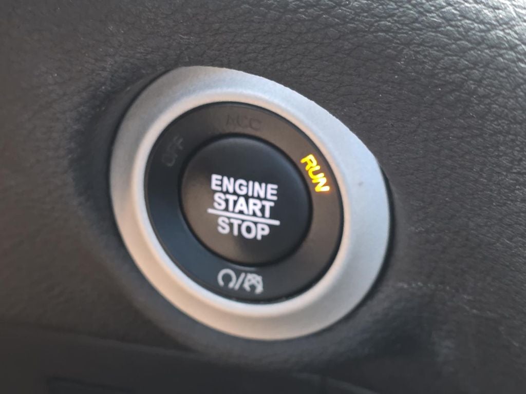 2022 Chrysler Pacifica Hybrid Pinnacle