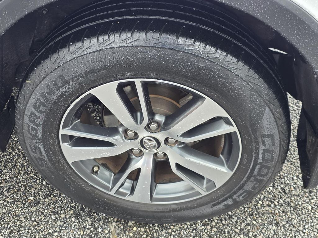 2018 Toyota RAV4 XLE