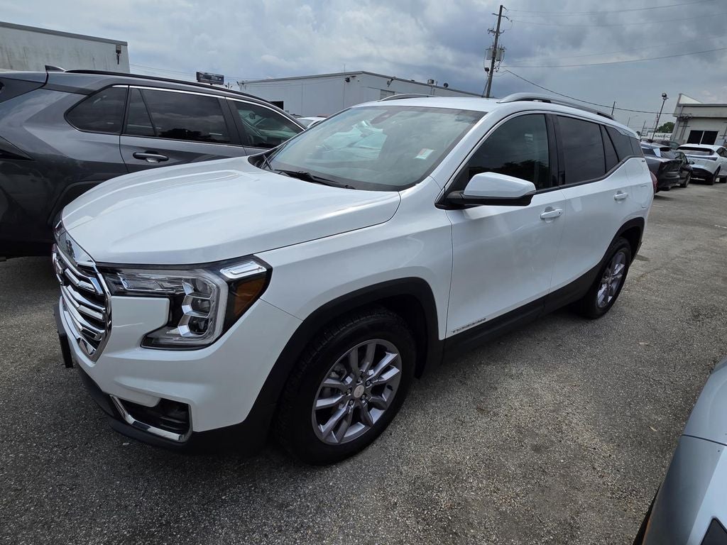 2023 GMC Terrain SLT