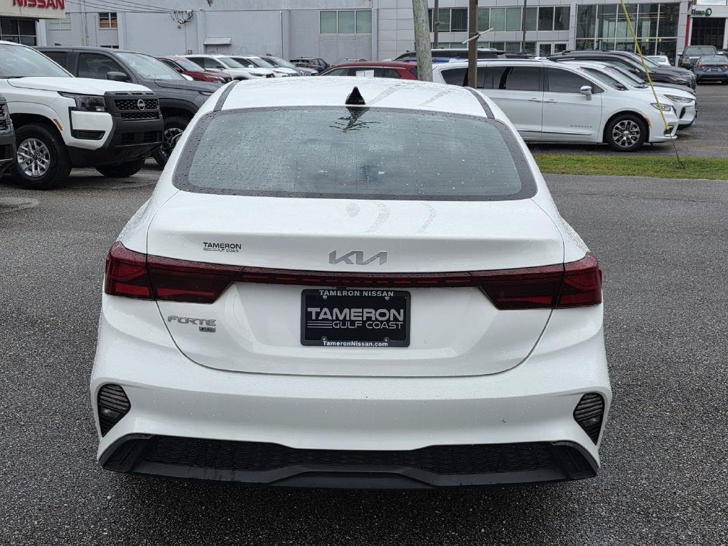 2022 Kia Forte FE