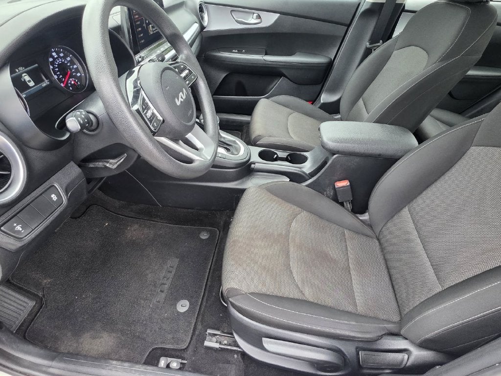 2022 Kia Forte FE