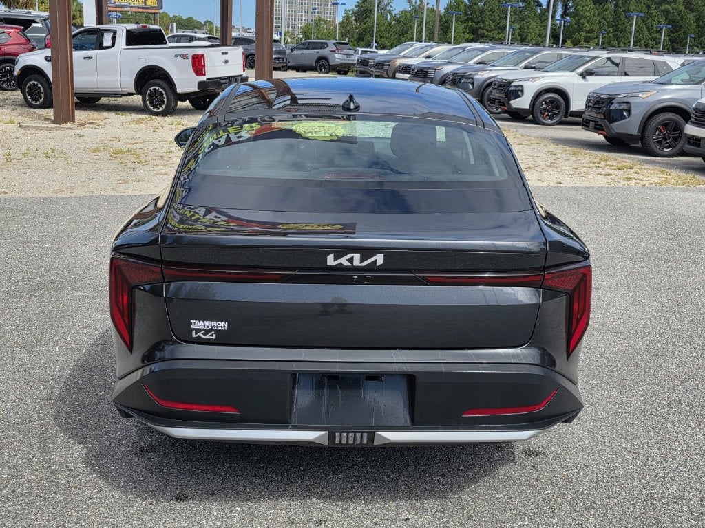 2025 Kia K4 LXS