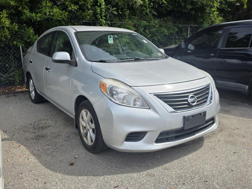2014 Nissan Versa 1.6 SV