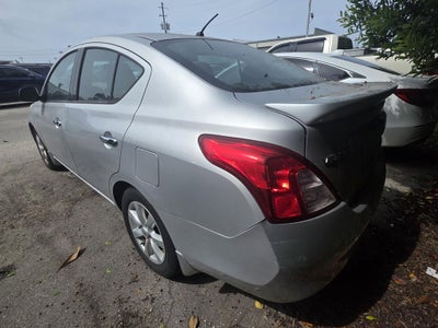 2014 Nissan Versa 1.6 SV