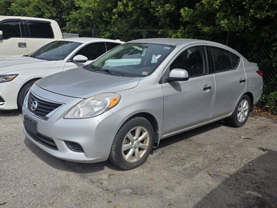 2014 Nissan Versa 1.6 SV
