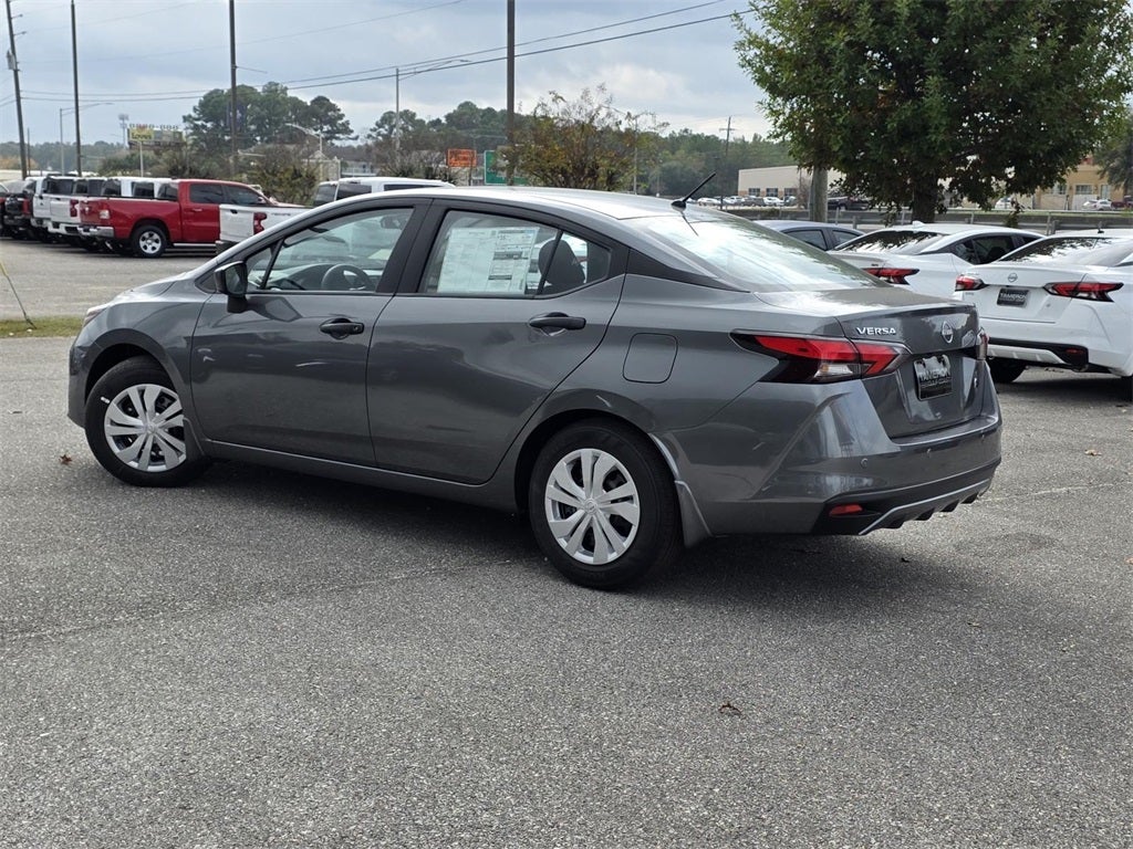 2025 Nissan Versa 1.6 S