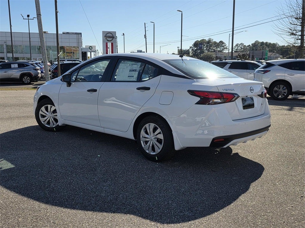 2025 Nissan Versa 1.6 S