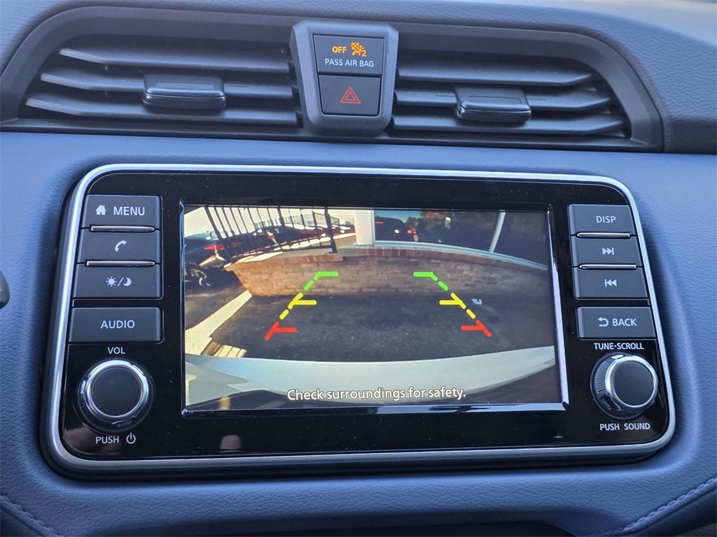 2025 Nissan Versa 1.6 SV