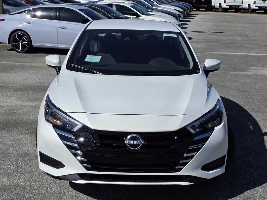 2025 Nissan Versa 1.6 SV