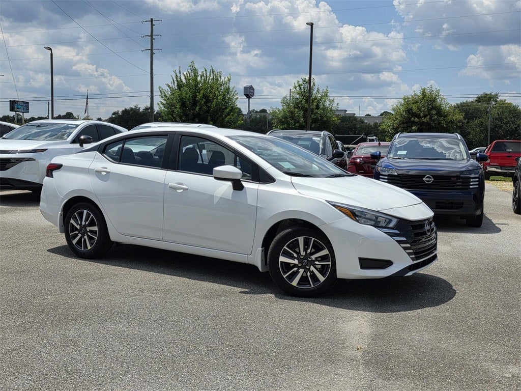 2025 Nissan Versa 1.6 SV