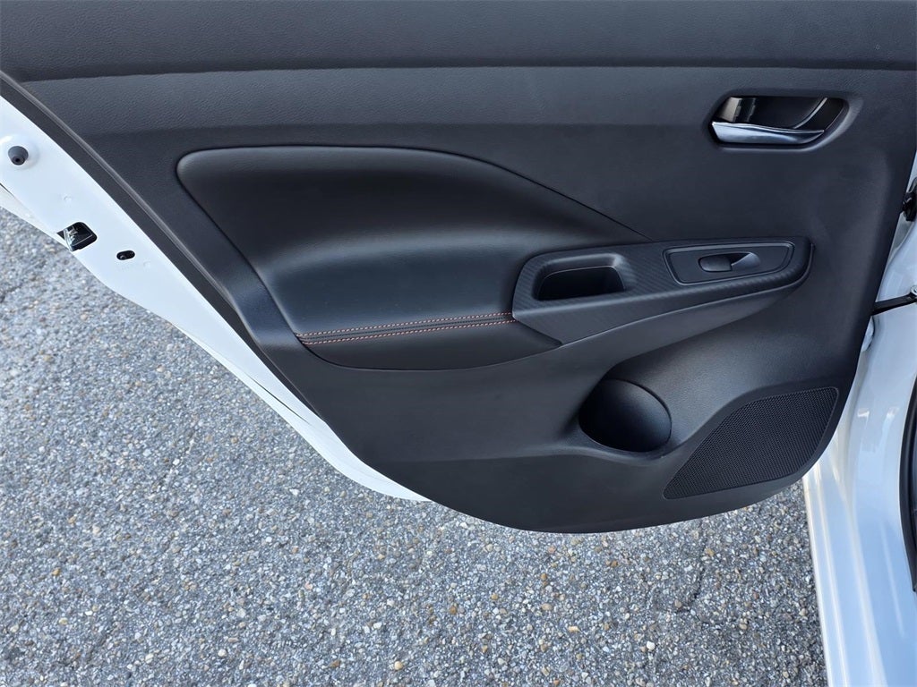 2025 Nissan Versa 1.6 SR