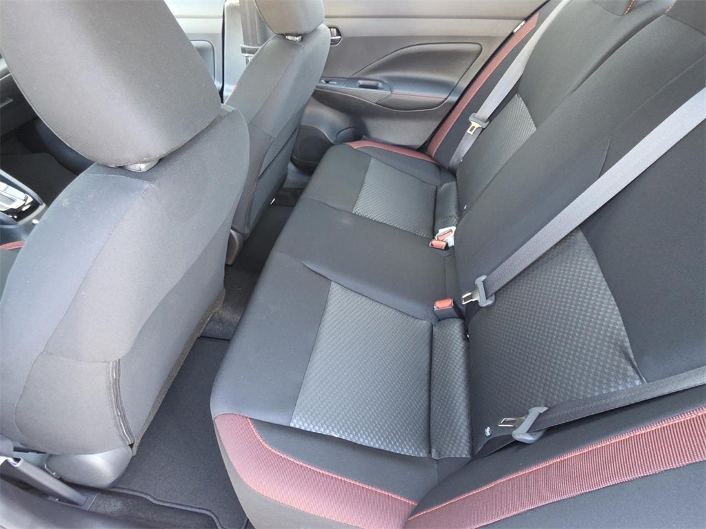 2025 Nissan Versa 1.6 SR