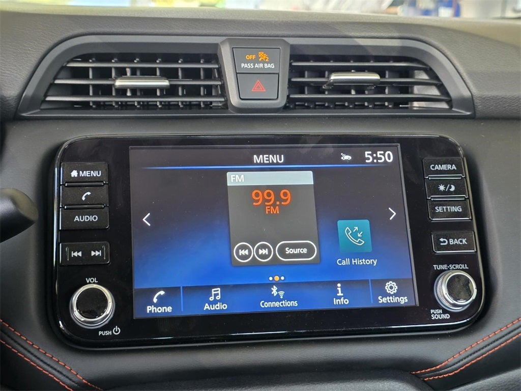 2025 Nissan Versa 1.6 SR