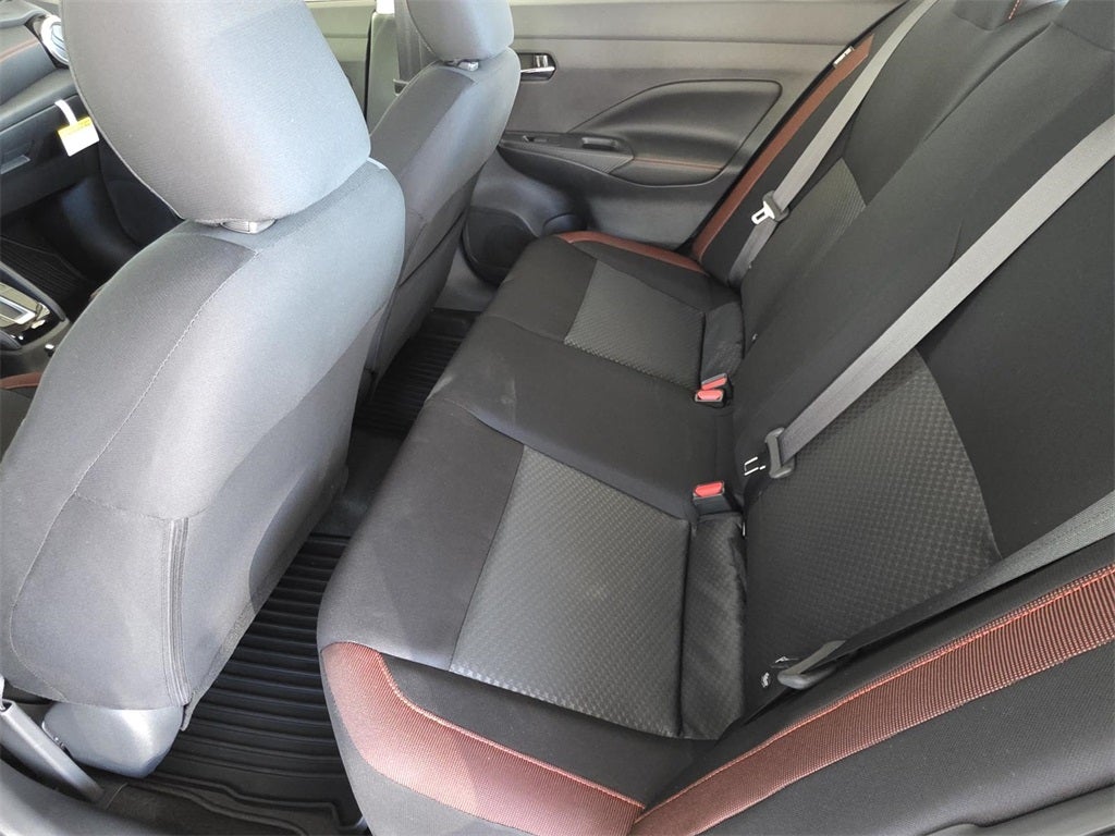 2025 Nissan Versa 1.6 SR