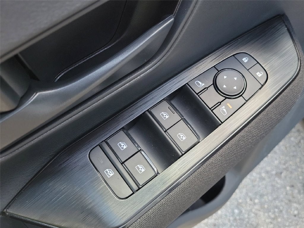 2027 Nissan Kicks S