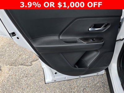 2026 Nissan Kicks SV