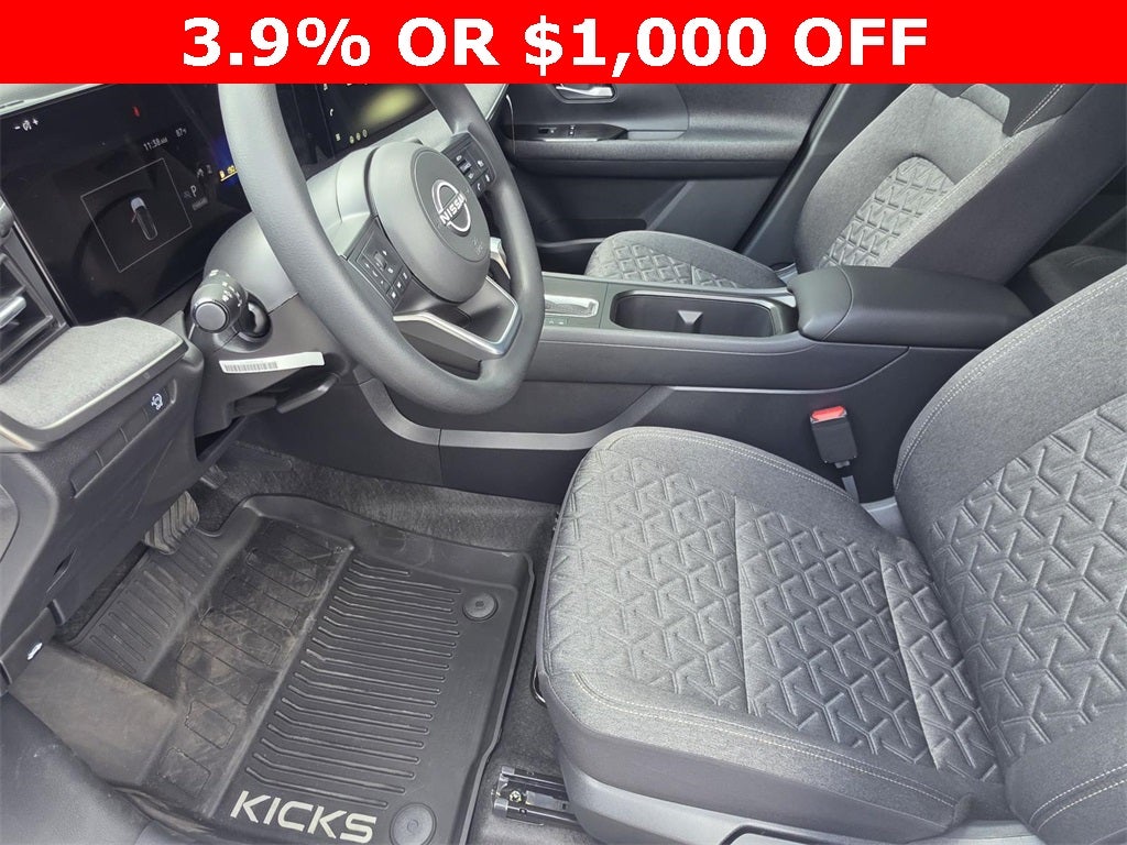 2026 Nissan Kicks SV
