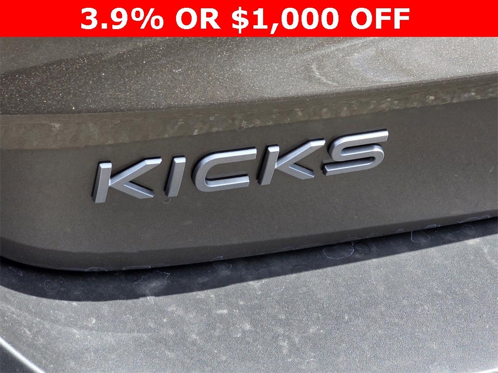 2026 Nissan Kicks SV