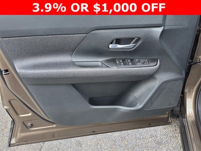 2026 Nissan Kicks SV