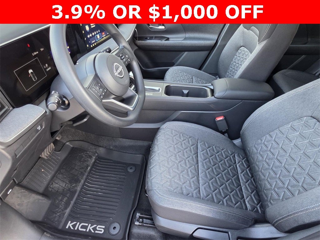 2026 Nissan Kicks SV