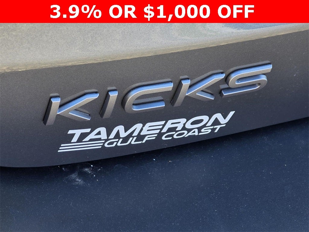 2026 Nissan Kicks SR