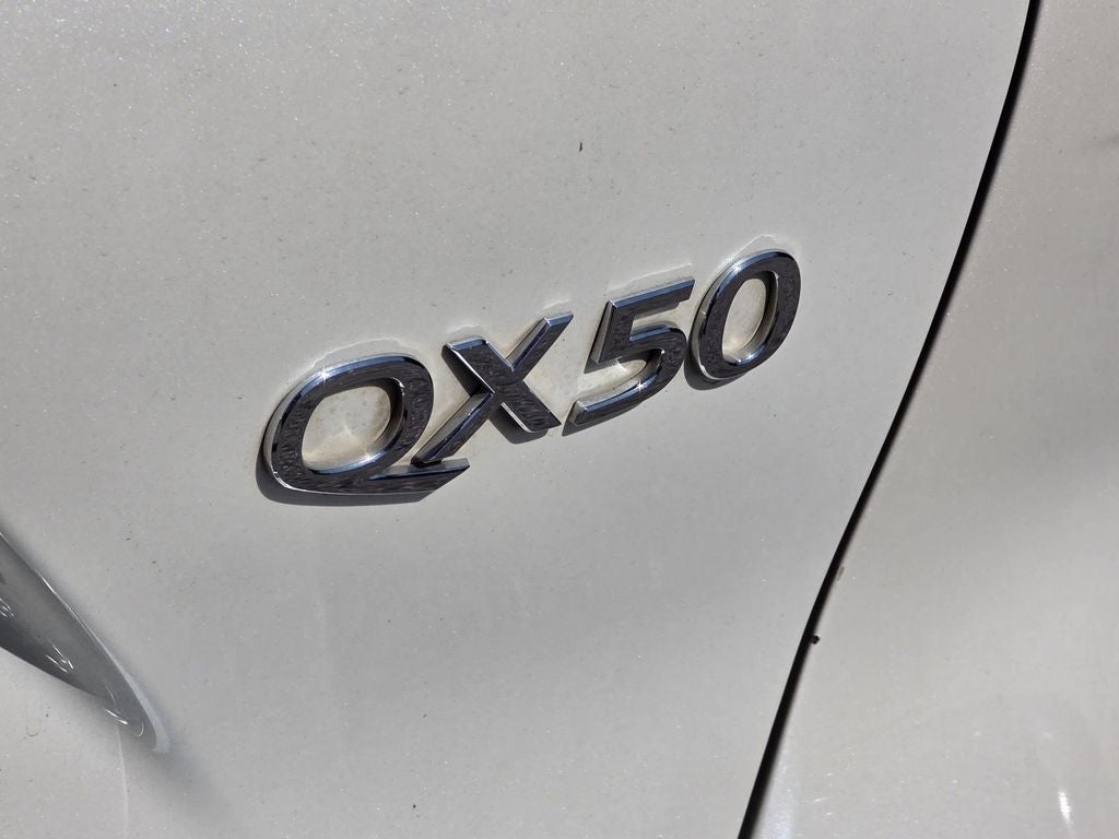 2019 INFINITI QX50 LUXE