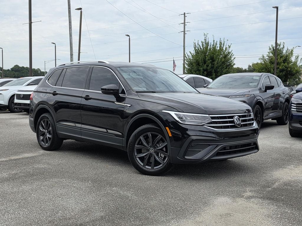 2023 Volkswagen Tiguan 2.0T SE