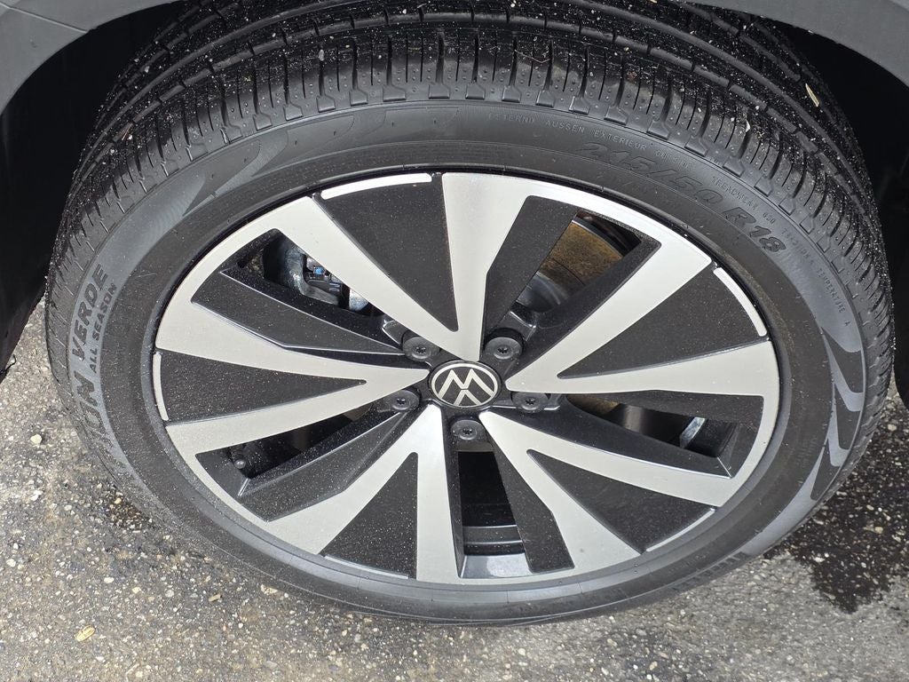 2024 Volkswagen Taos 1.5T SE