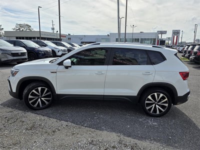 2022 Volkswagen Taos 1.5T SE