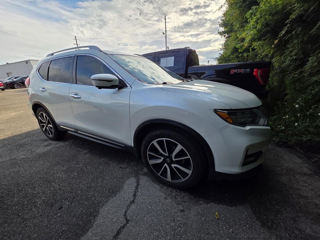 2020 Nissan Rogue SL FWD's photo