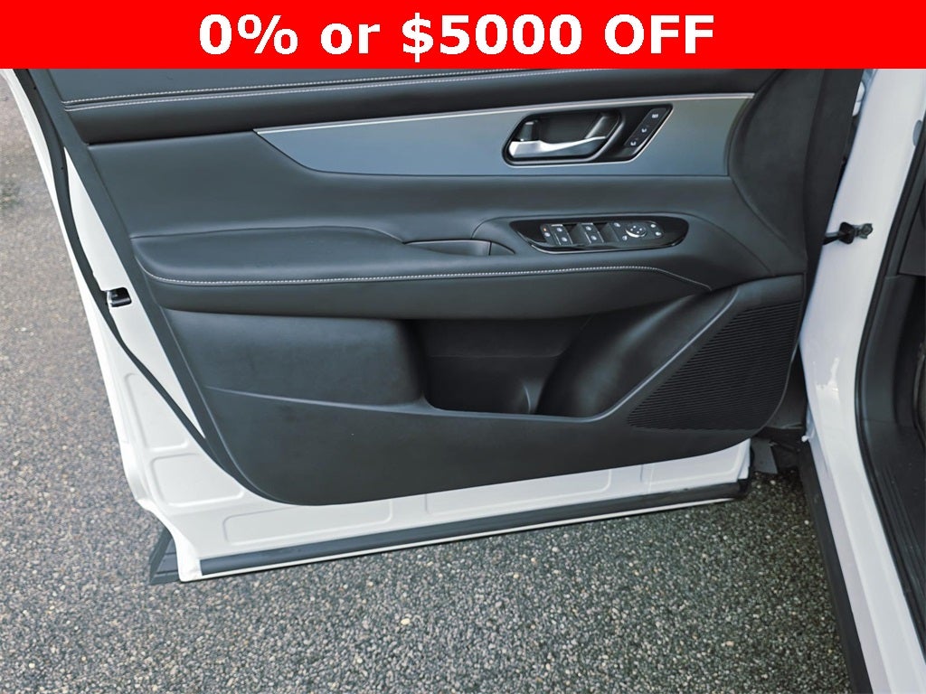 2025 Nissan Murano SL