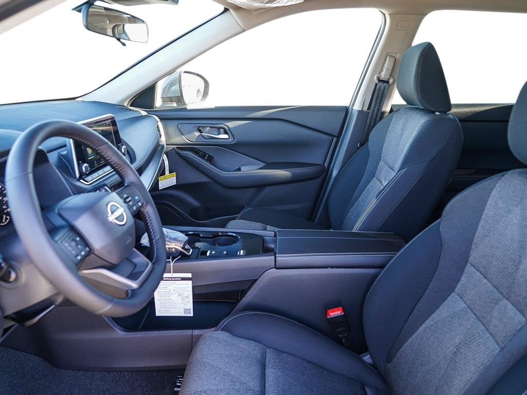 2027 Nissan Rogue SV