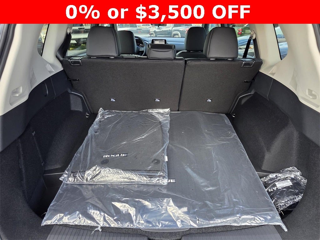 2026 Nissan Rogue Dark Armor