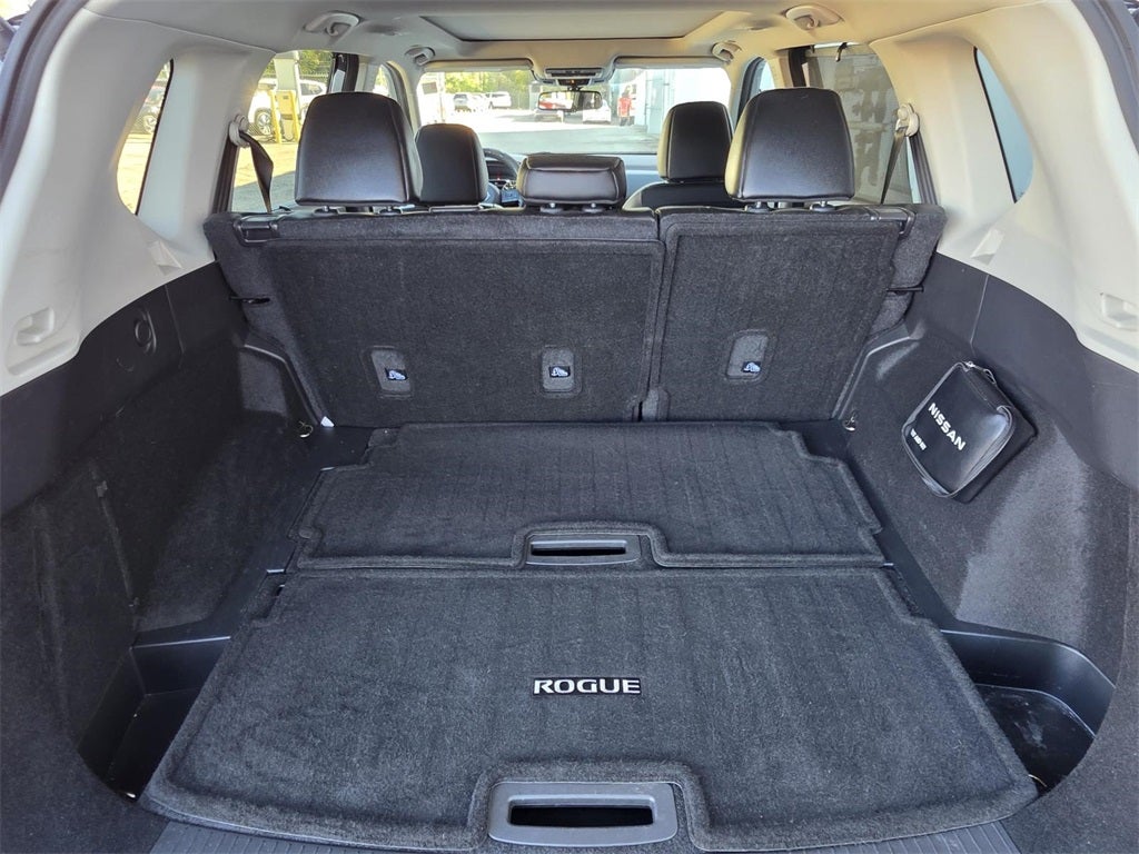 2022 Nissan Rogue SL