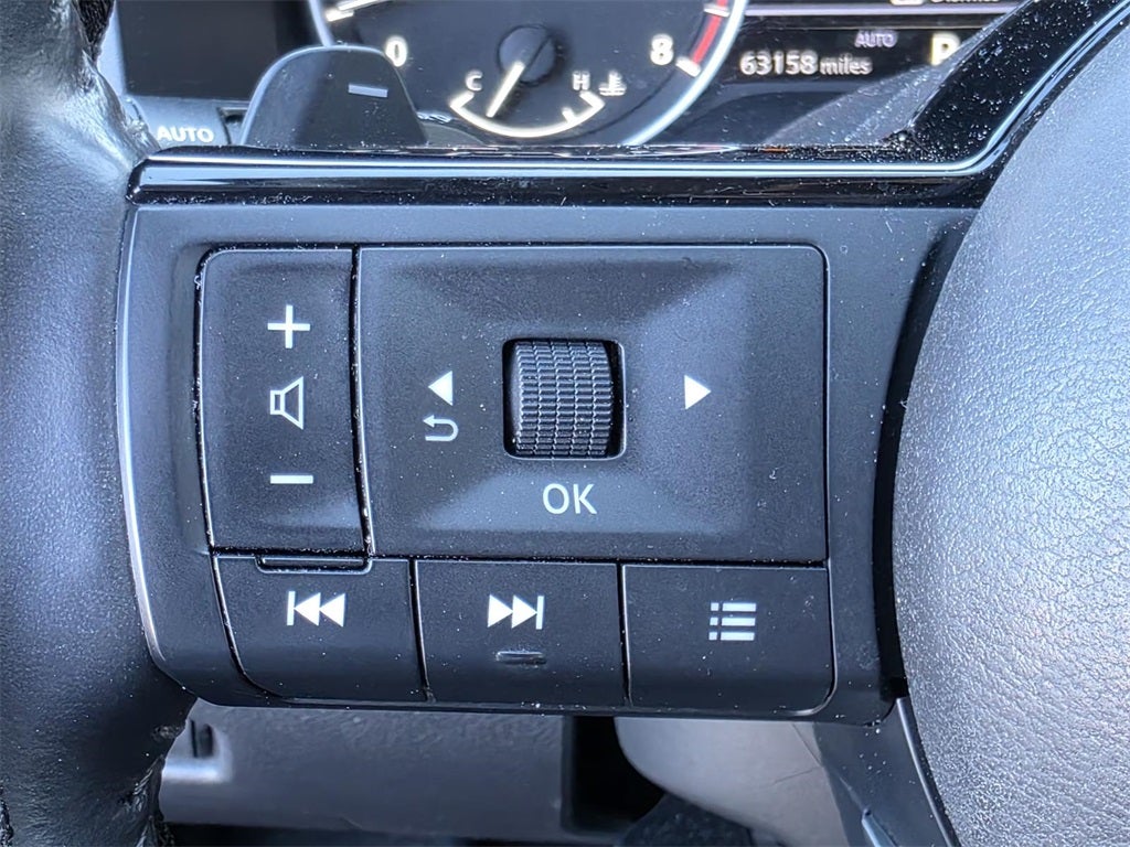 2022 Nissan Rogue SL