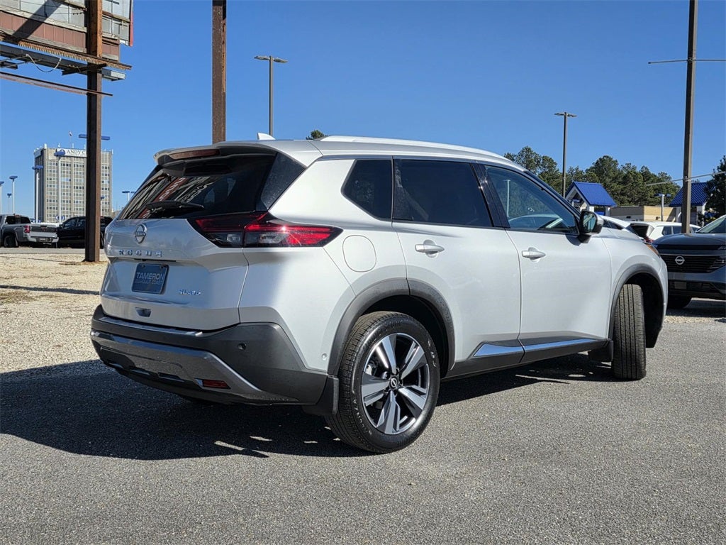 2022 Nissan Rogue SL