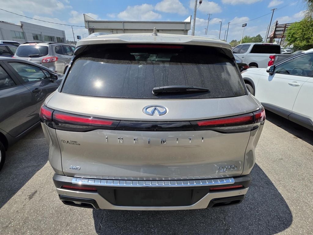 2023 INFINITI QX60 LUXE