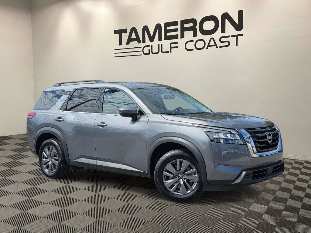 2024 Nissan Pathfinder SV