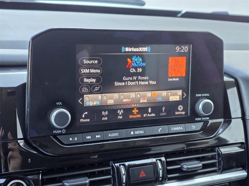 2024 Nissan Pathfinder SV