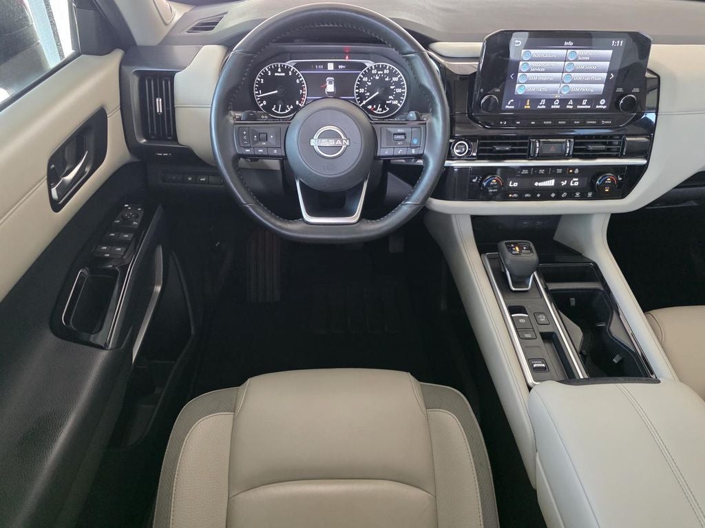 2024 Nissan Pathfinder SL