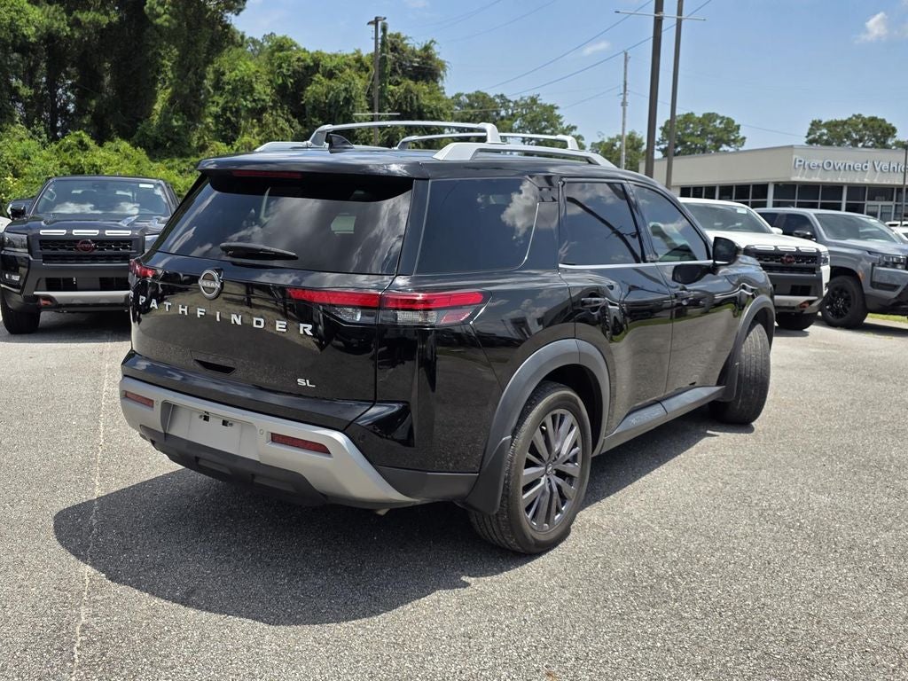 2024 Nissan Pathfinder SL