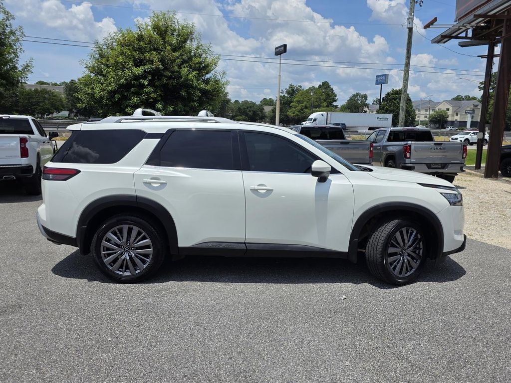 2024 Nissan Pathfinder SL