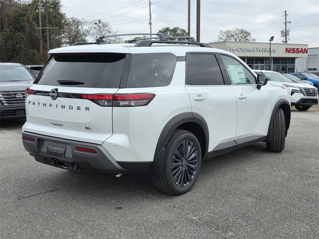 2026 Nissan Pathfinder SL