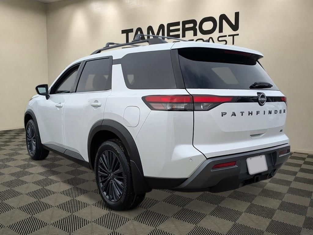 2026 Nissan Pathfinder SL