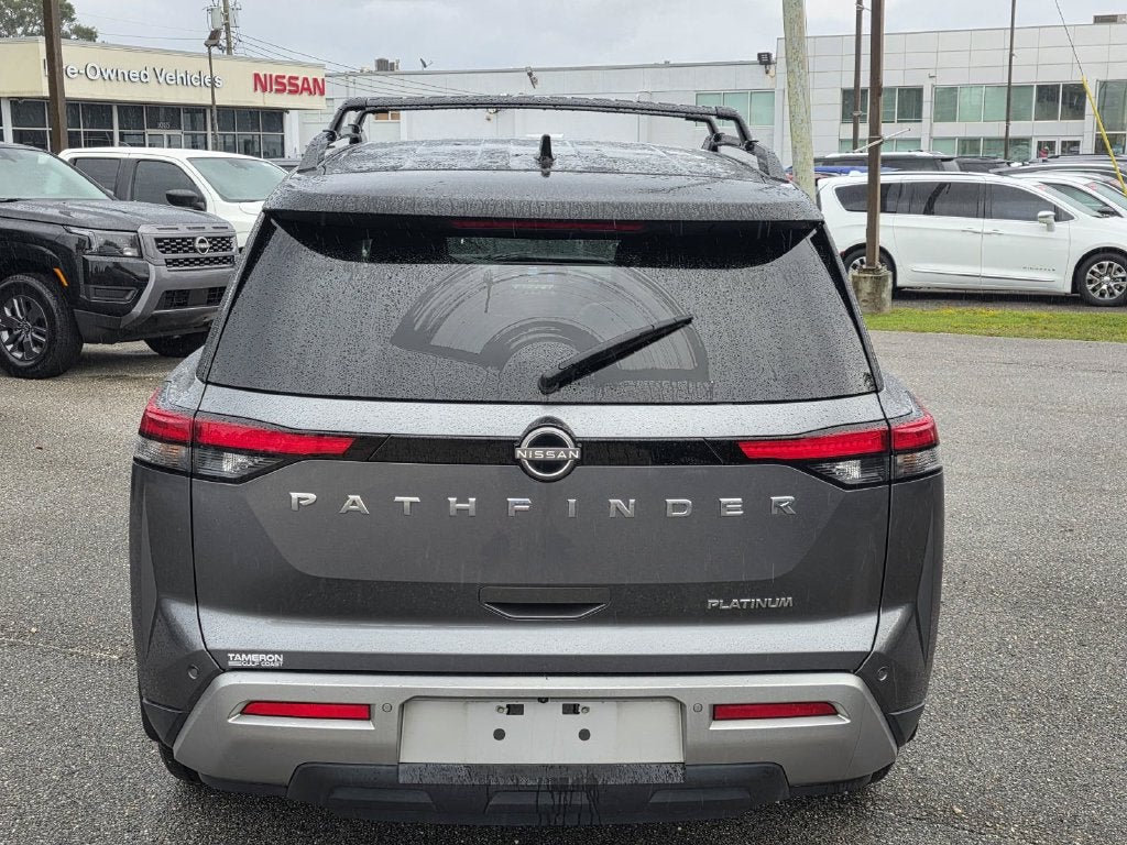 2022 Nissan Pathfinder Platinum