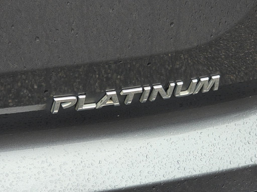 2022 Nissan Pathfinder Platinum
