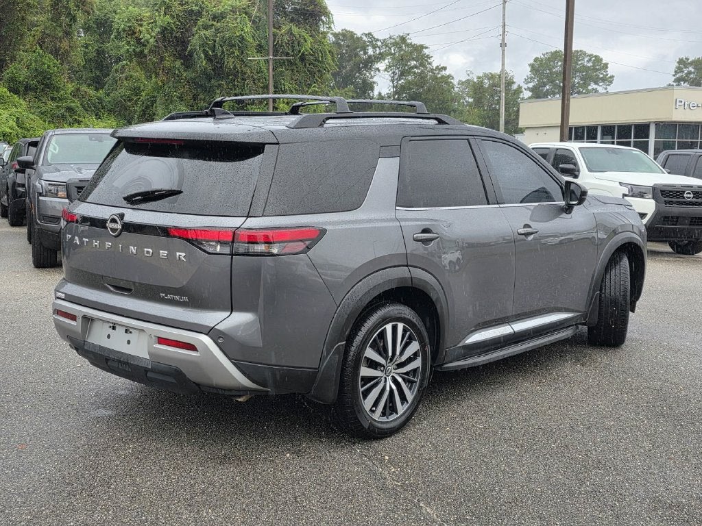 2022 Nissan Pathfinder Platinum