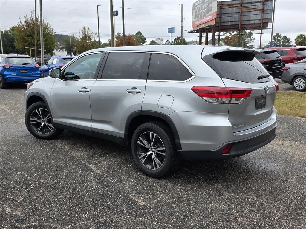 2019 Toyota Highlander LE
