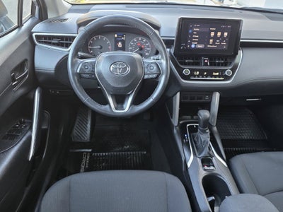 2024 Toyota Corolla Cross LE