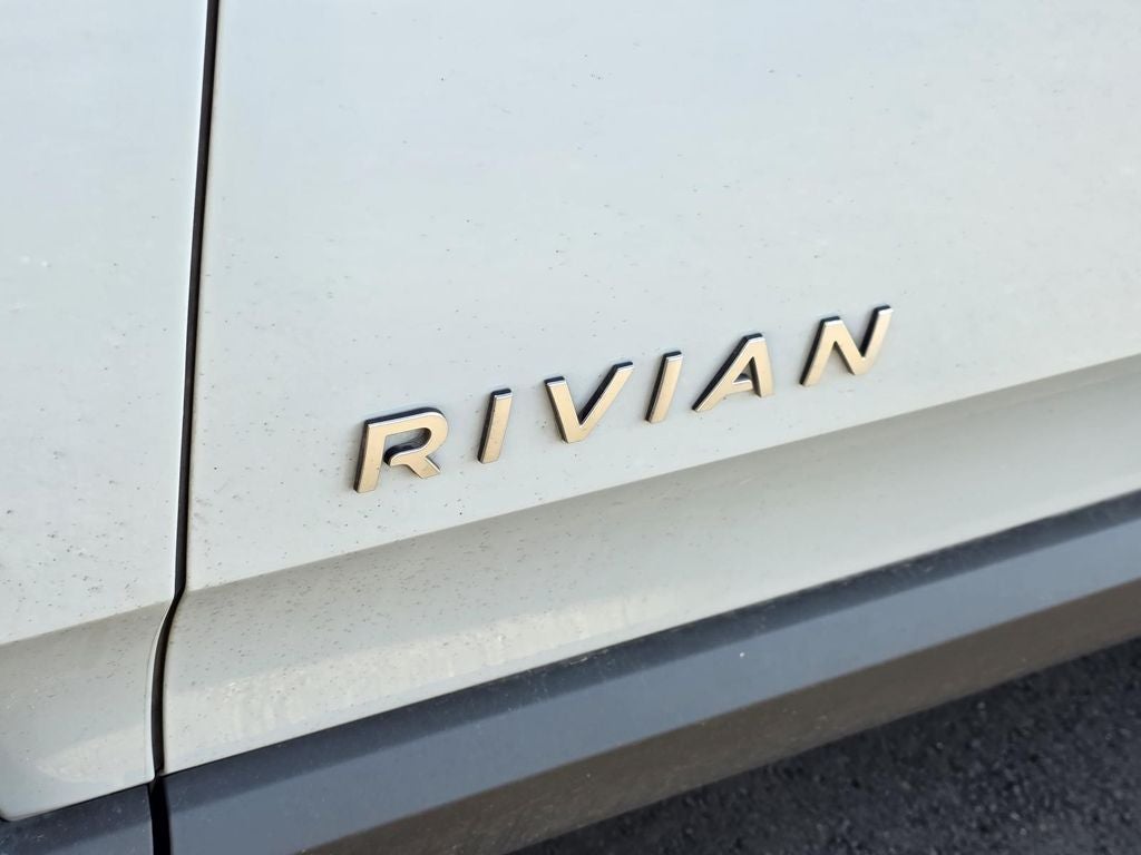 2025 Rivian R1S Adventure Dual Motor Standard Pack